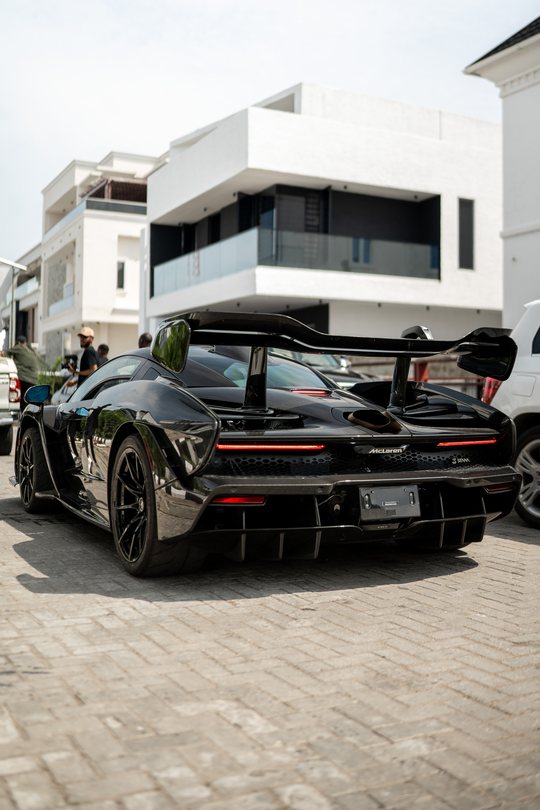 McLaren Senna, rear